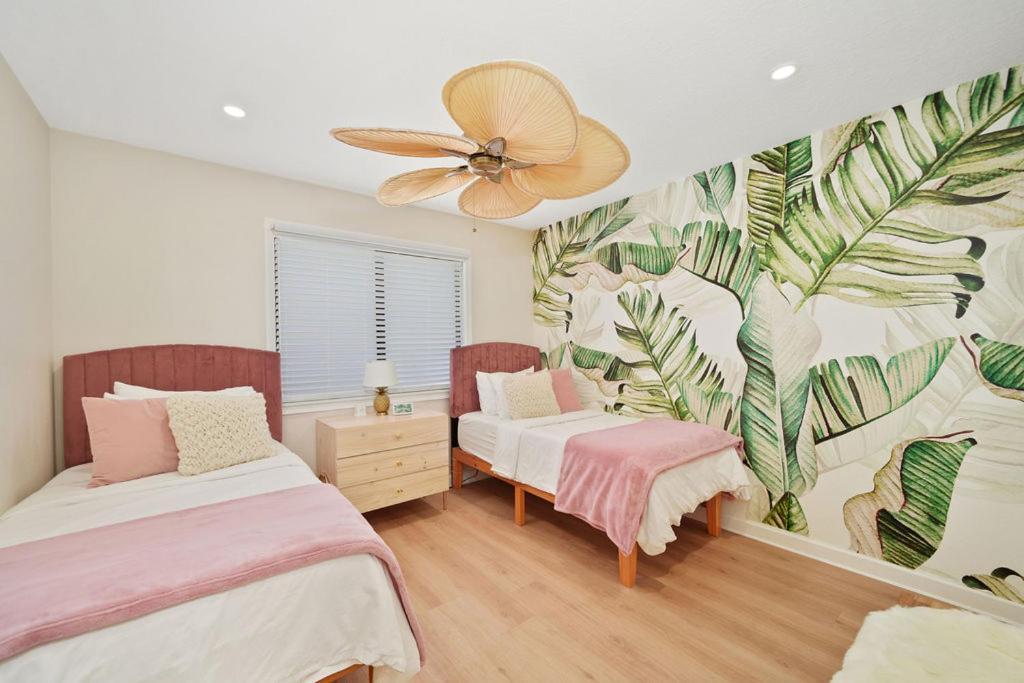 Luxury Villa 3 Blocks From The Beach With Pool A Fire Pit And Outdoor Oasis Cape Canaveral Exterior foto